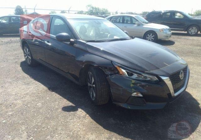 نيسان ألتيما